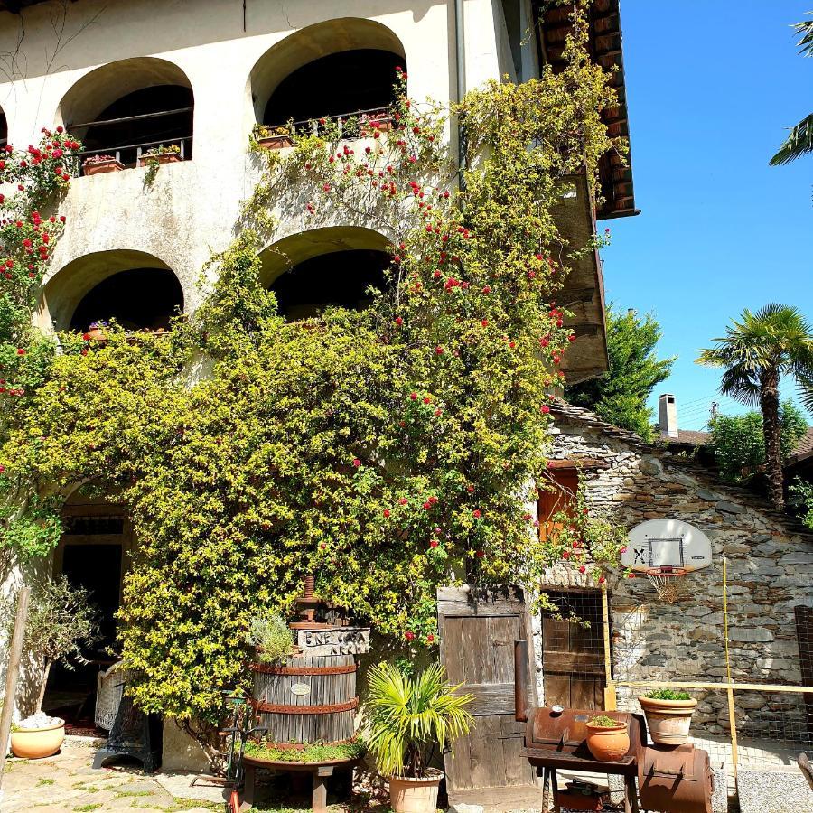 Affittacamere Casa Archi Losone Exterior foto