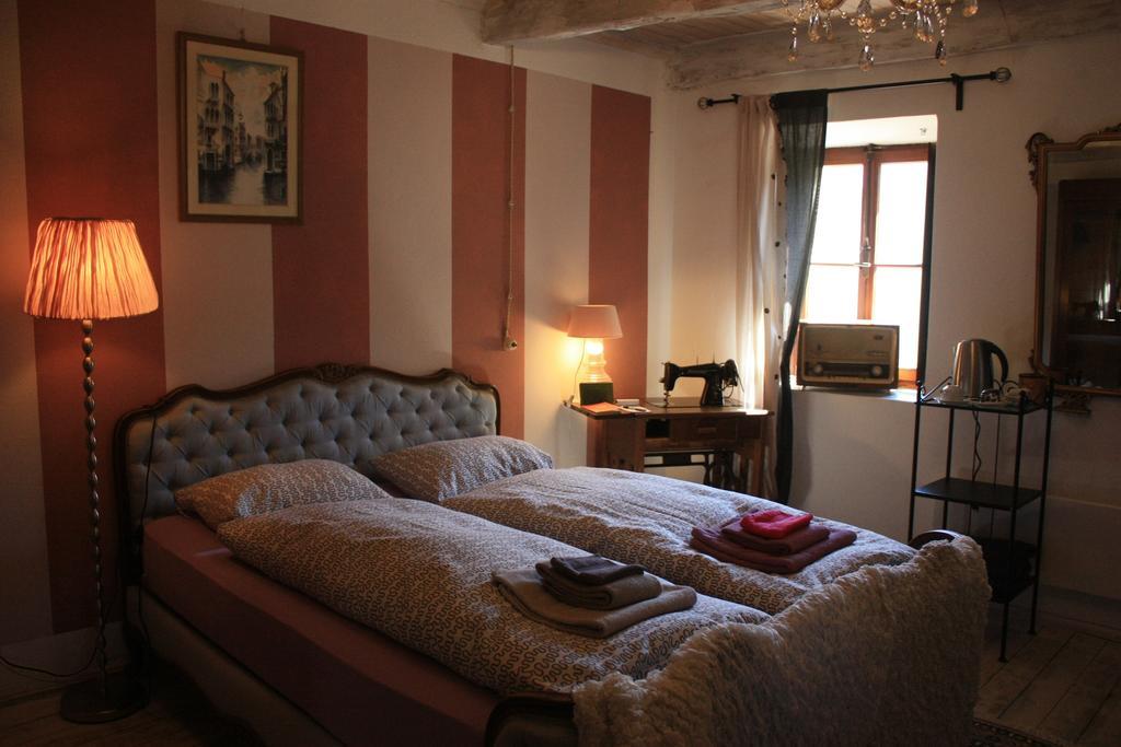 Affittacamere Casa Archi Losone Exterior foto