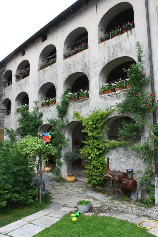 Affittacamere Casa Archi Losone Exterior foto